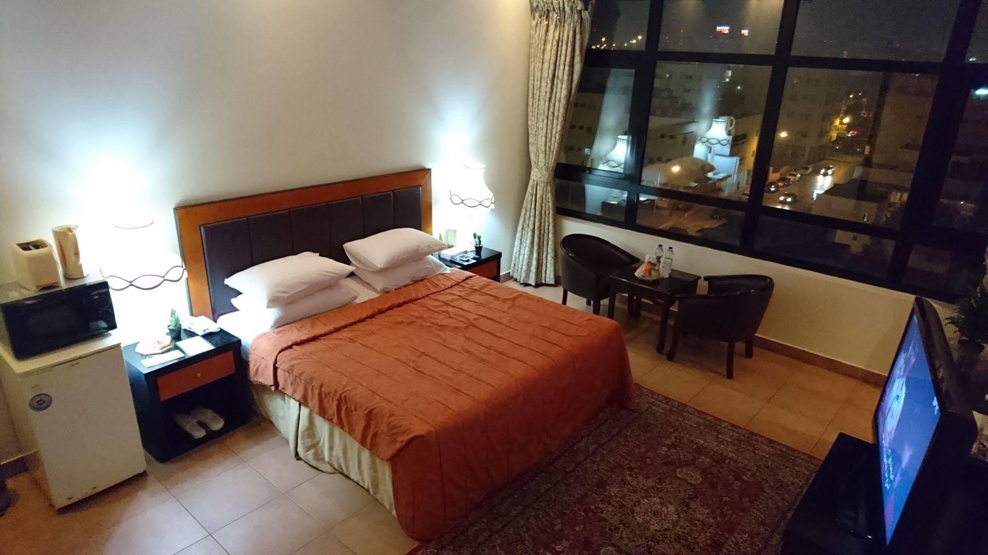 Infinity Tower Suites Wll Манама Екстер'єр фото