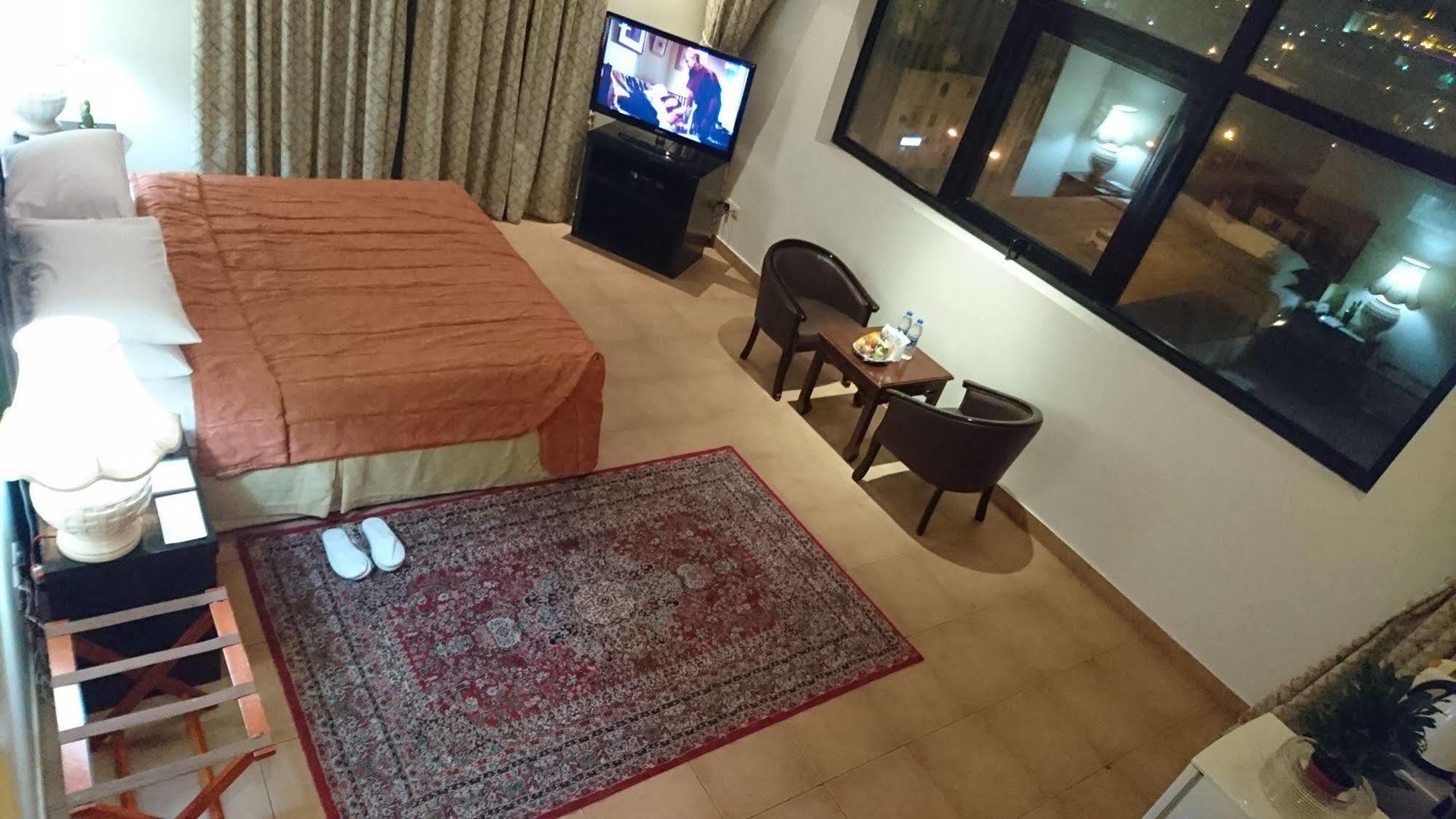 Infinity Tower Suites Wll Манама Екстер'єр фото